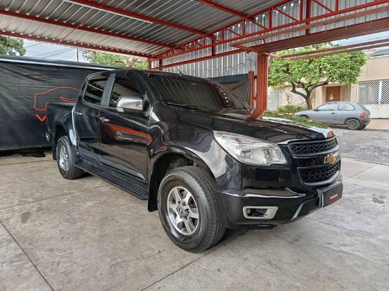 CHEVROLET S10 2.5 LT 4X4 CD 16V FLEX 4P MANUAL CHEVROLET S10 2.5 LT 4X4 CD 16V FLEX 4P MANUAL